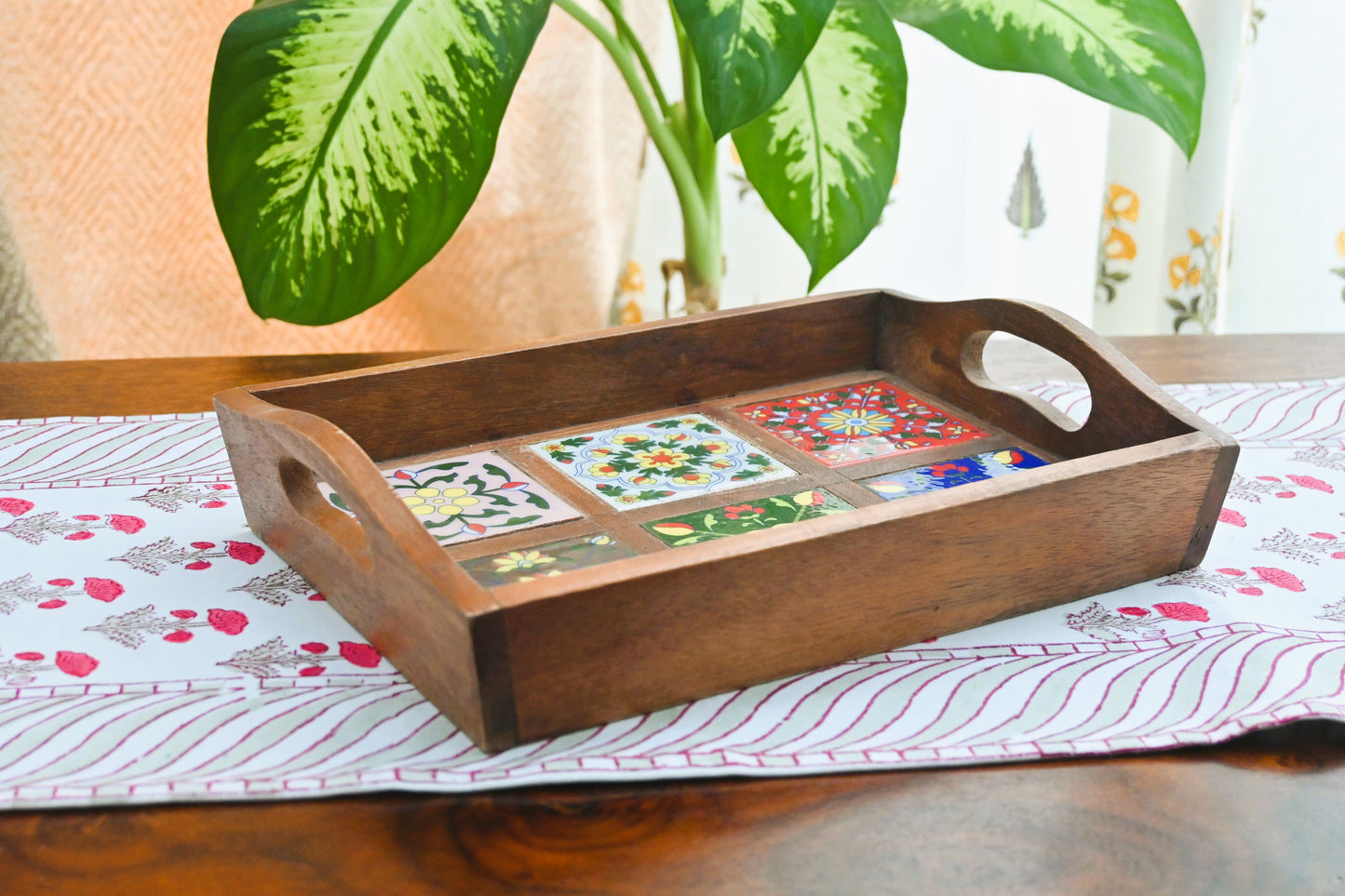 Timeless Mosaic: Handcrafted Sheesham Tray (Serves 6)