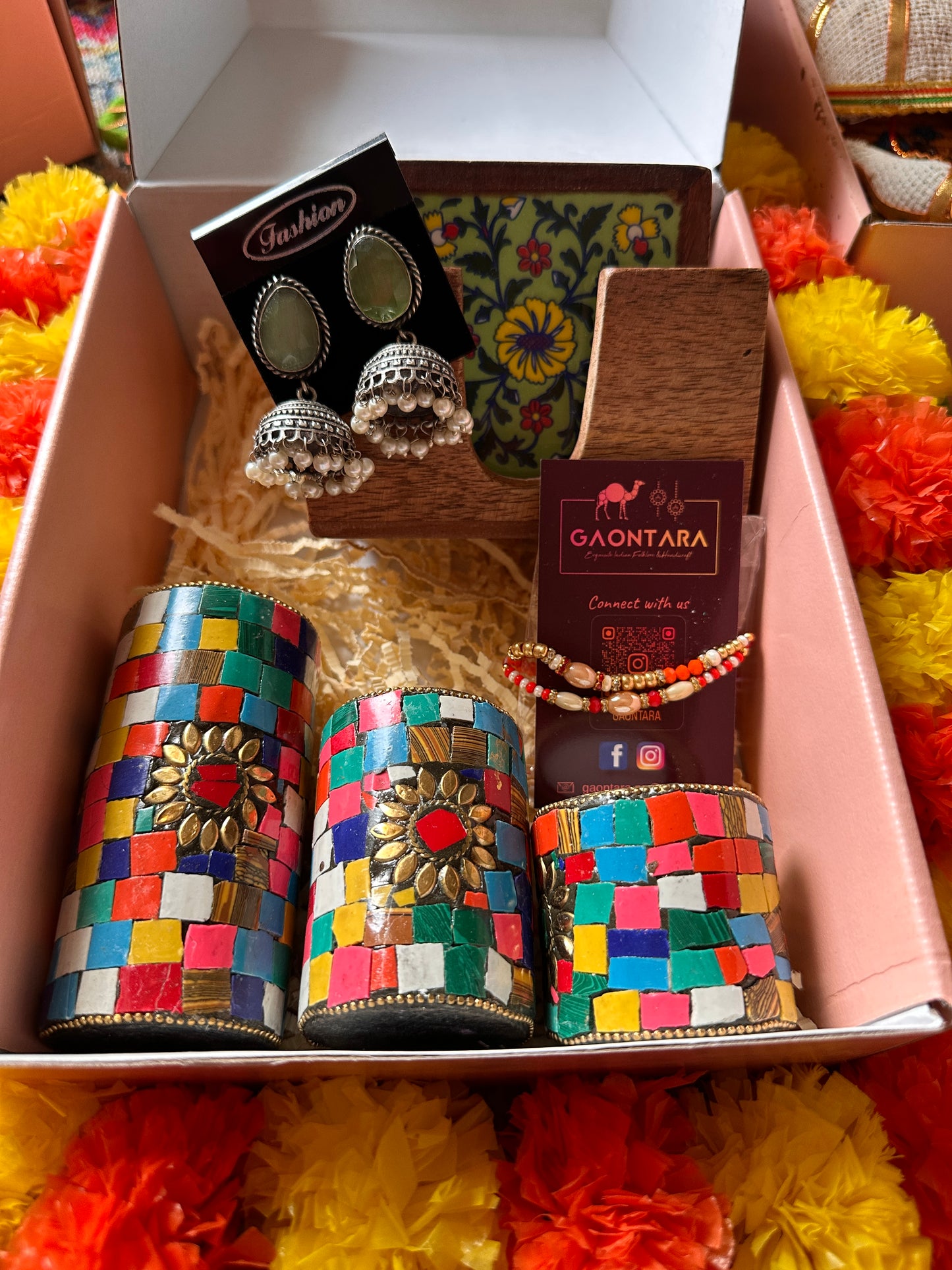 Timeless Treasures: Exclusive All-Occasion Gift Hamper